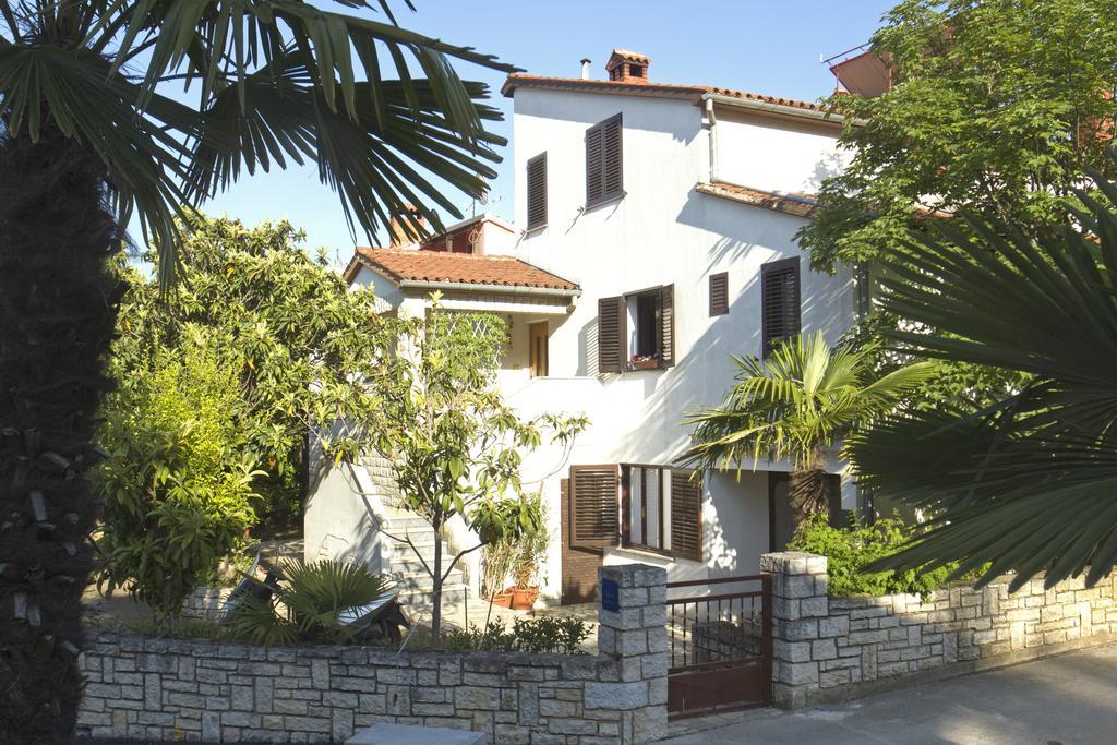 Apartments Mladenka Πόρετς Δωμάτιο φωτογραφία