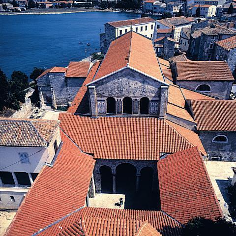 Apartments Mladenka Πόρετς Εξωτερικό φωτογραφία